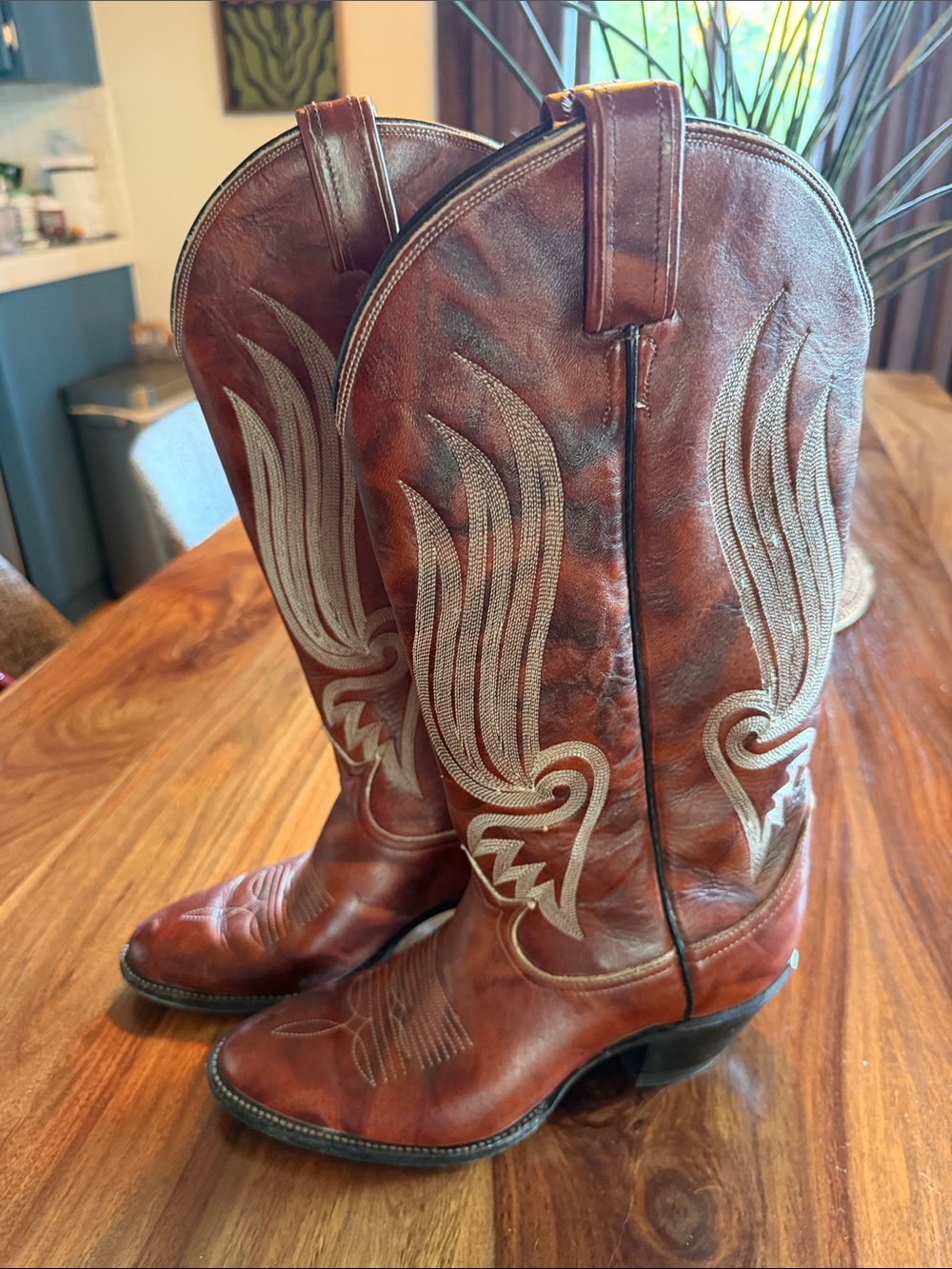 Women's Tony Lama cowboy boots